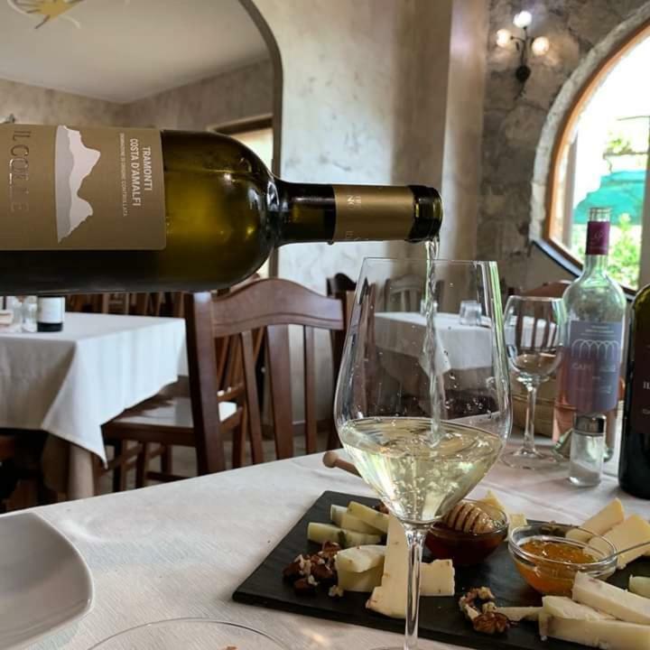 Il Raduno Villa Tramonti Bagian luar foto